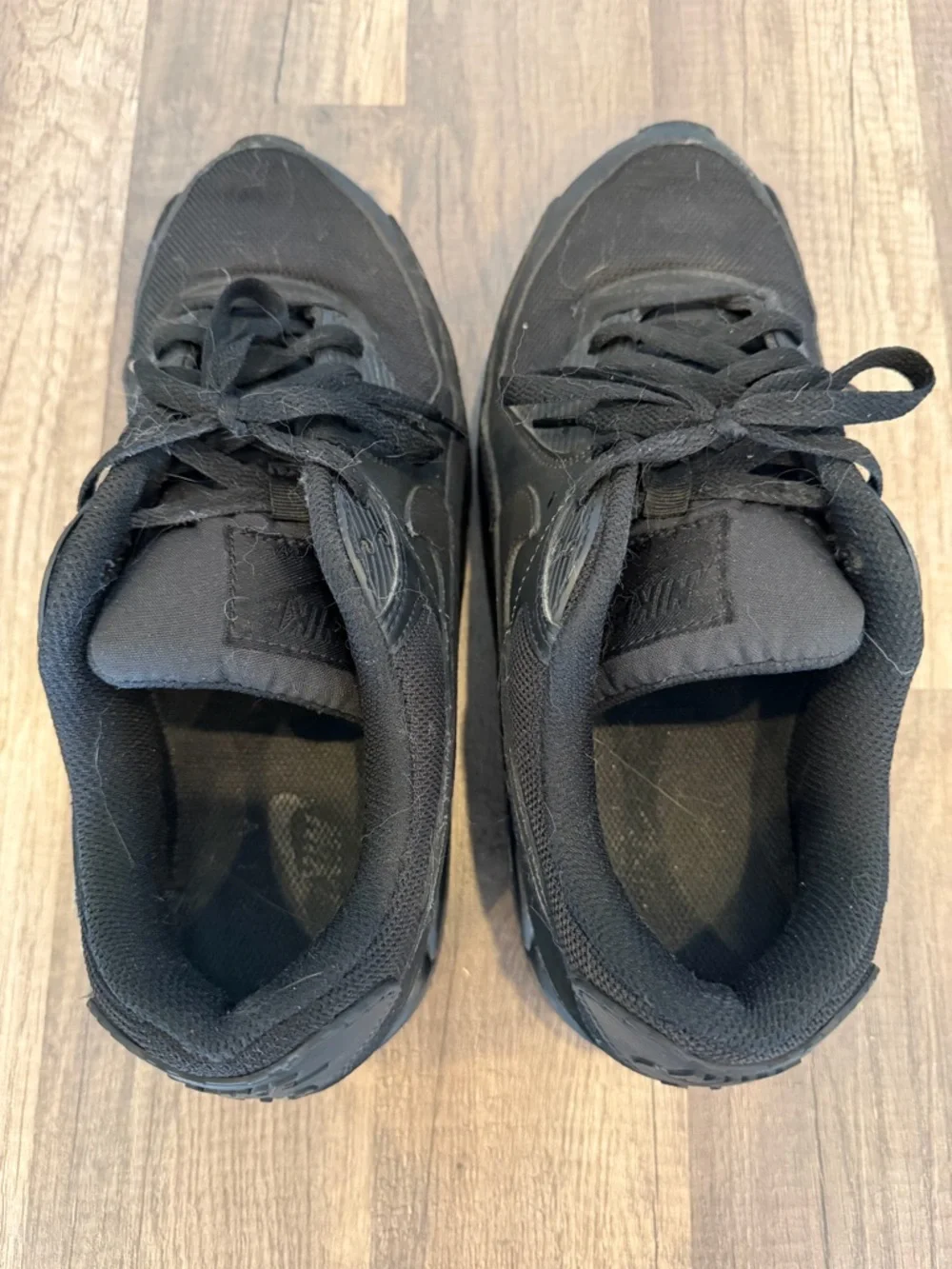 Men's Nike Air Black Athletic Sneakers - Classic Casual Trainer Mens 11 - Picture 7 of 8